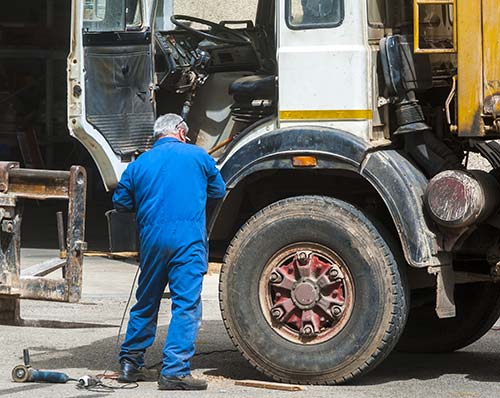 Mobile Semi Truck Repair Service Naples FL